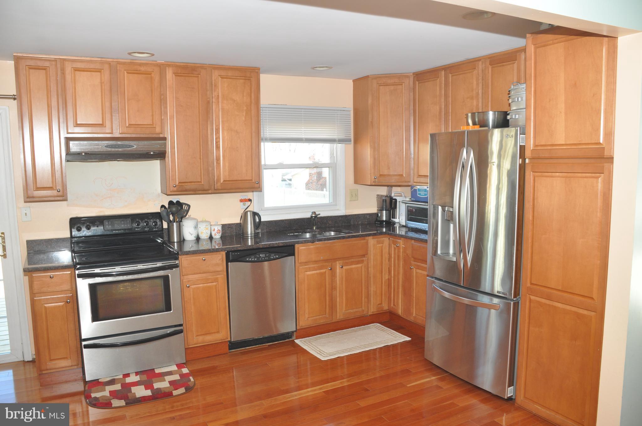 FOUR SEASONS ESTATES - Residential