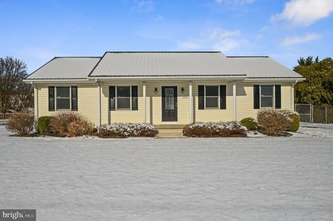 2663 HALLTOWN ROAD HARTLY DE 19953