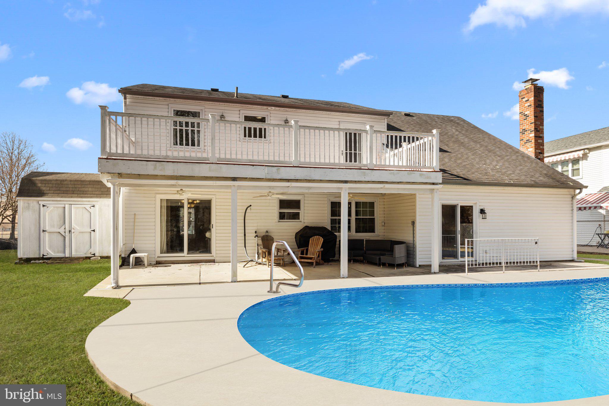 VALLEY MDWS - Residential