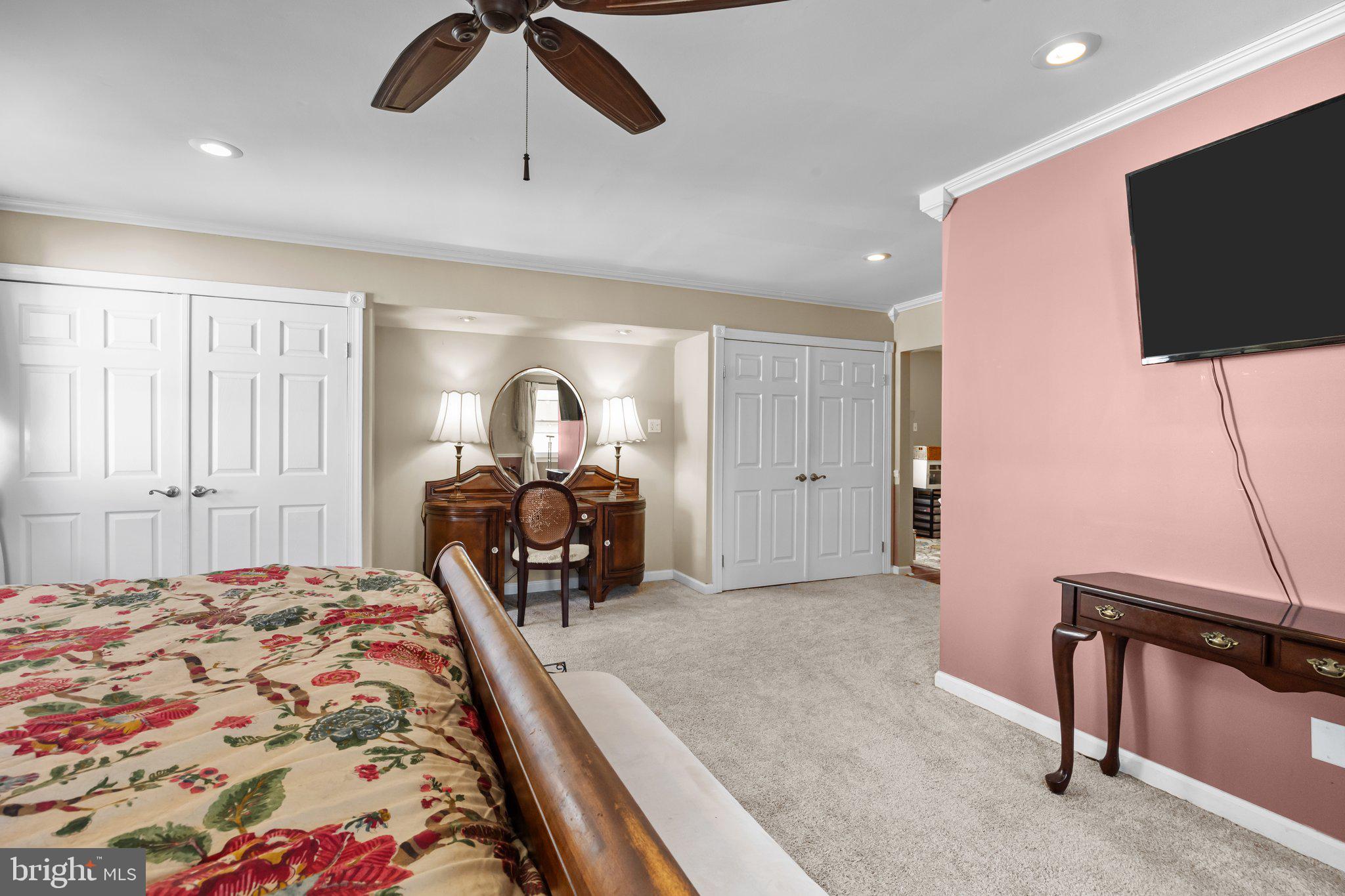 VALLEY MDWS - Residential