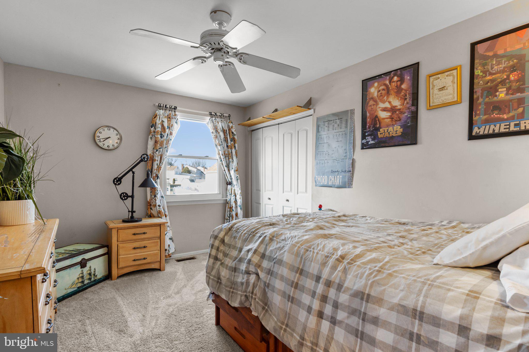 VALLEY MDWS - Residential