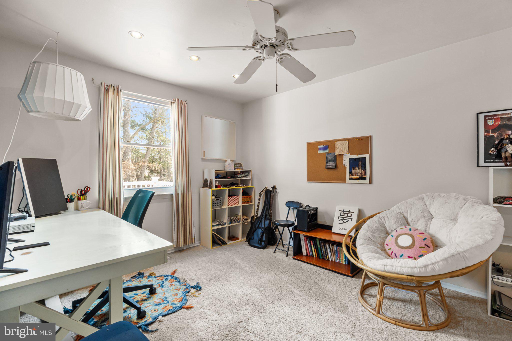 VALLEY MDWS - Residential