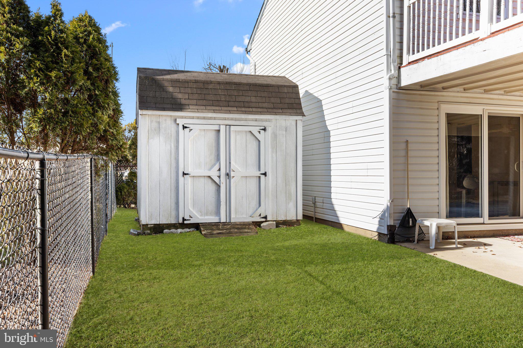 VALLEY MDWS - Residential