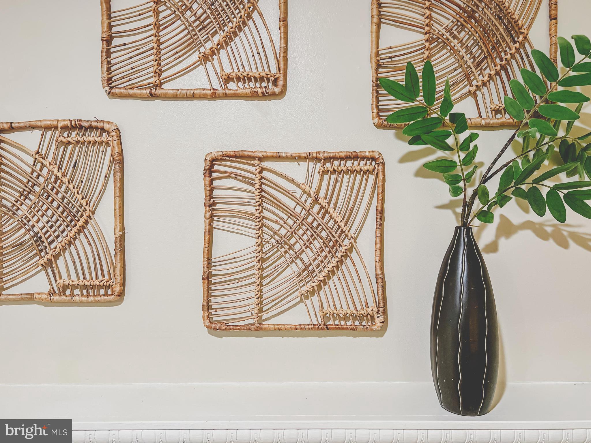 HUNTERS SQUARE - Residential