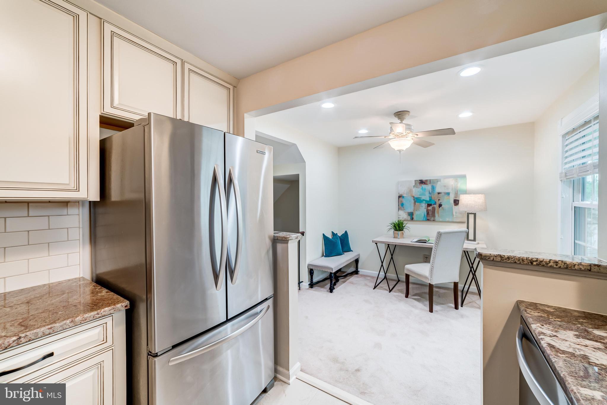 HUNTERS SQUARE - Residential