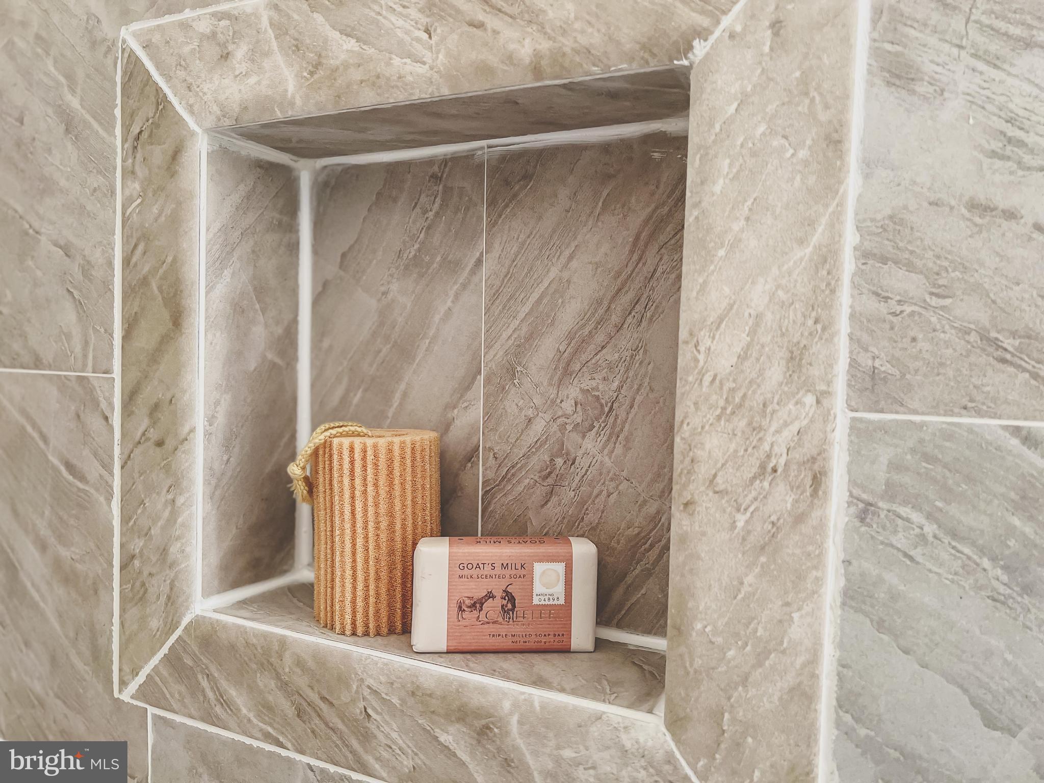 HUNTERS SQUARE - Residential