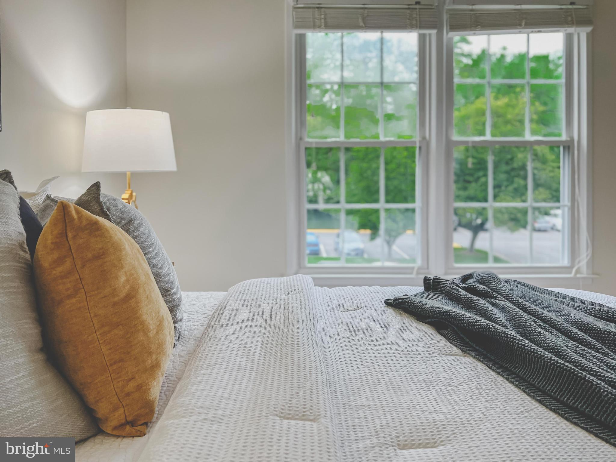 HUNTERS SQUARE - Residential