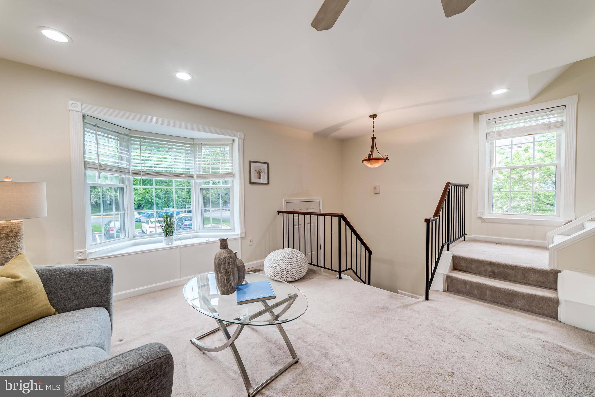 HUNTERS SQUARE - Residential