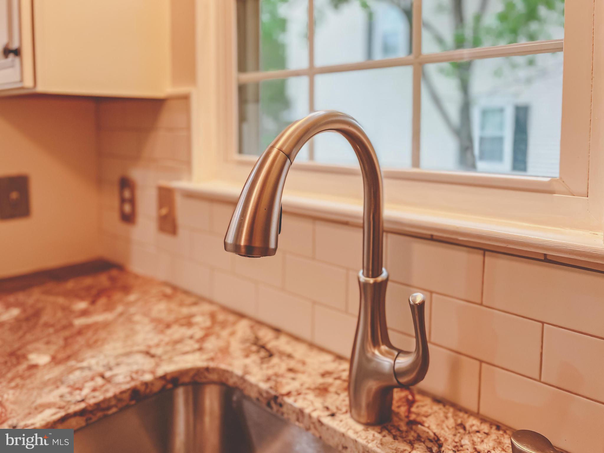 HUNTERS SQUARE - Residential