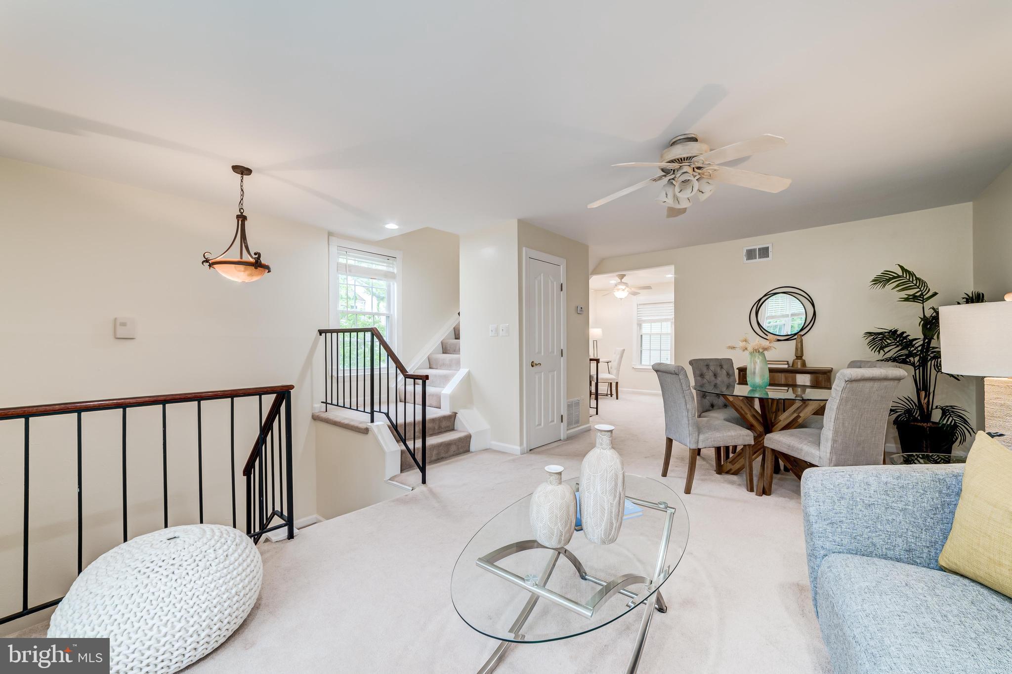 HUNTERS SQUARE - Residential