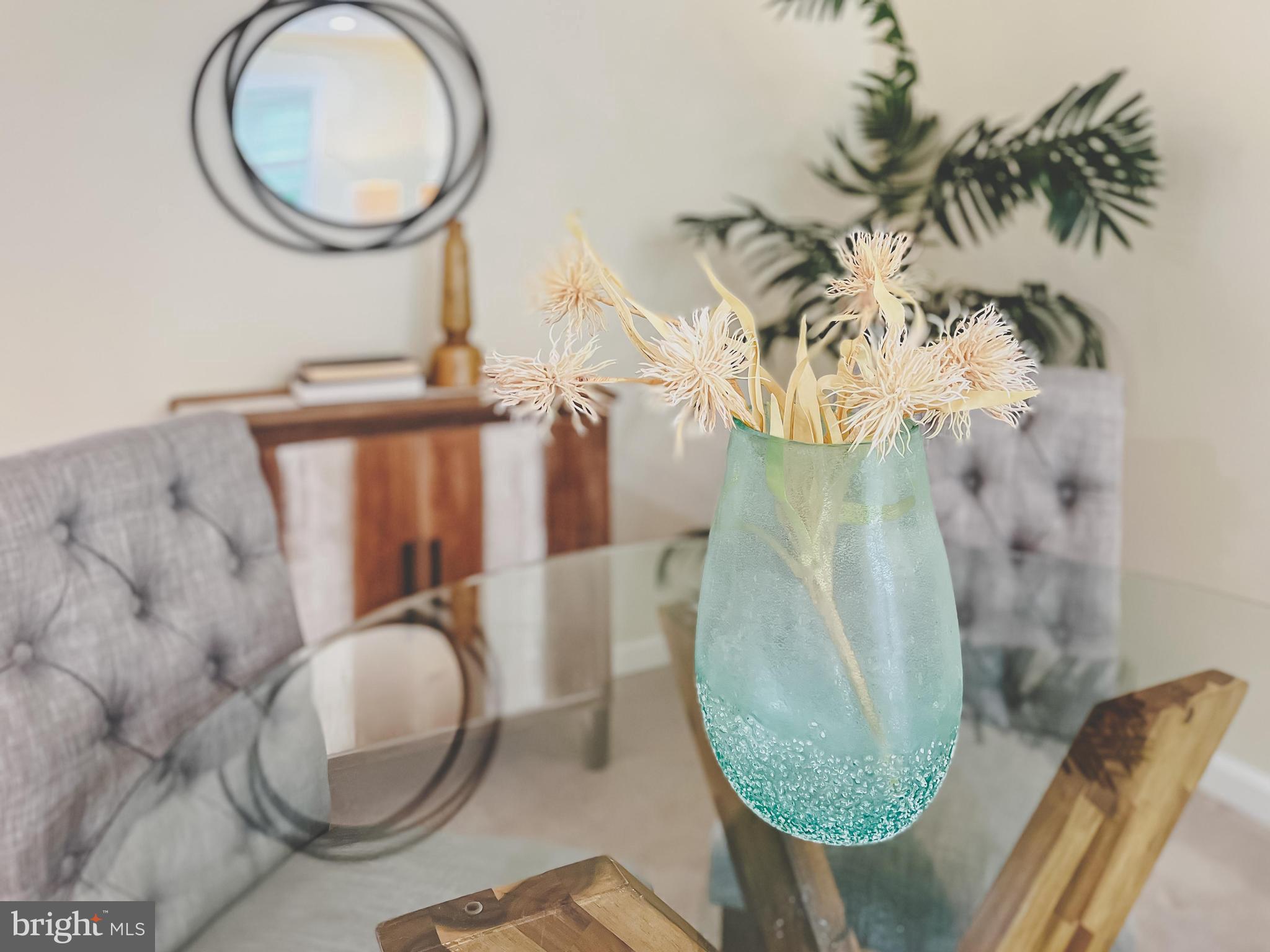 HUNTERS SQUARE - Residential