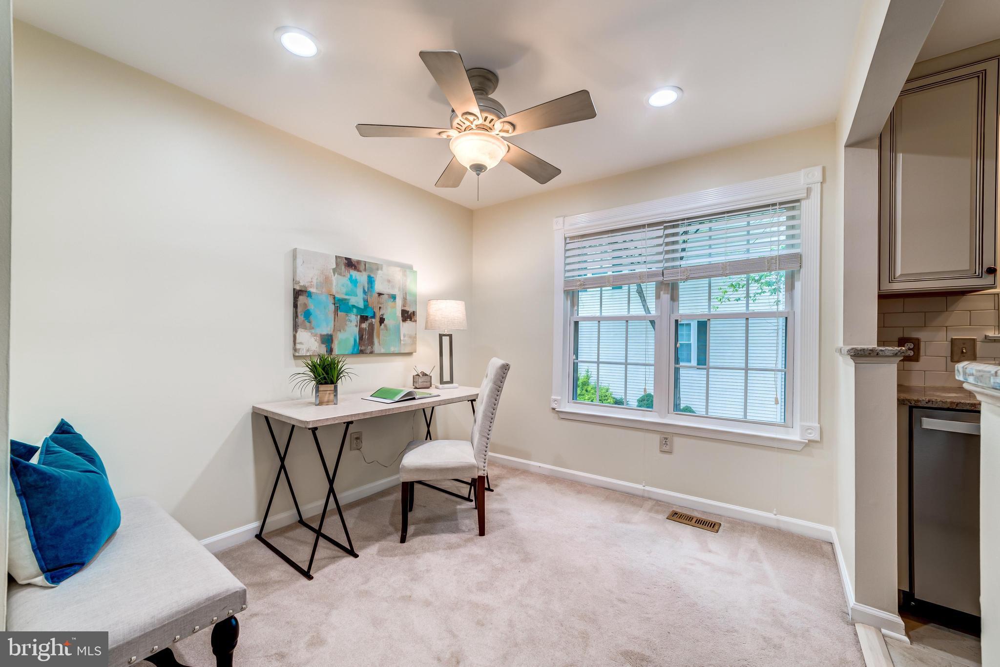 HUNTERS SQUARE - Residential