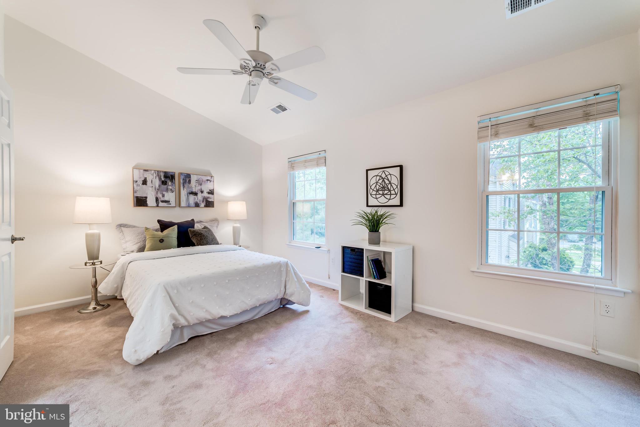 HUNTERS SQUARE - Residential