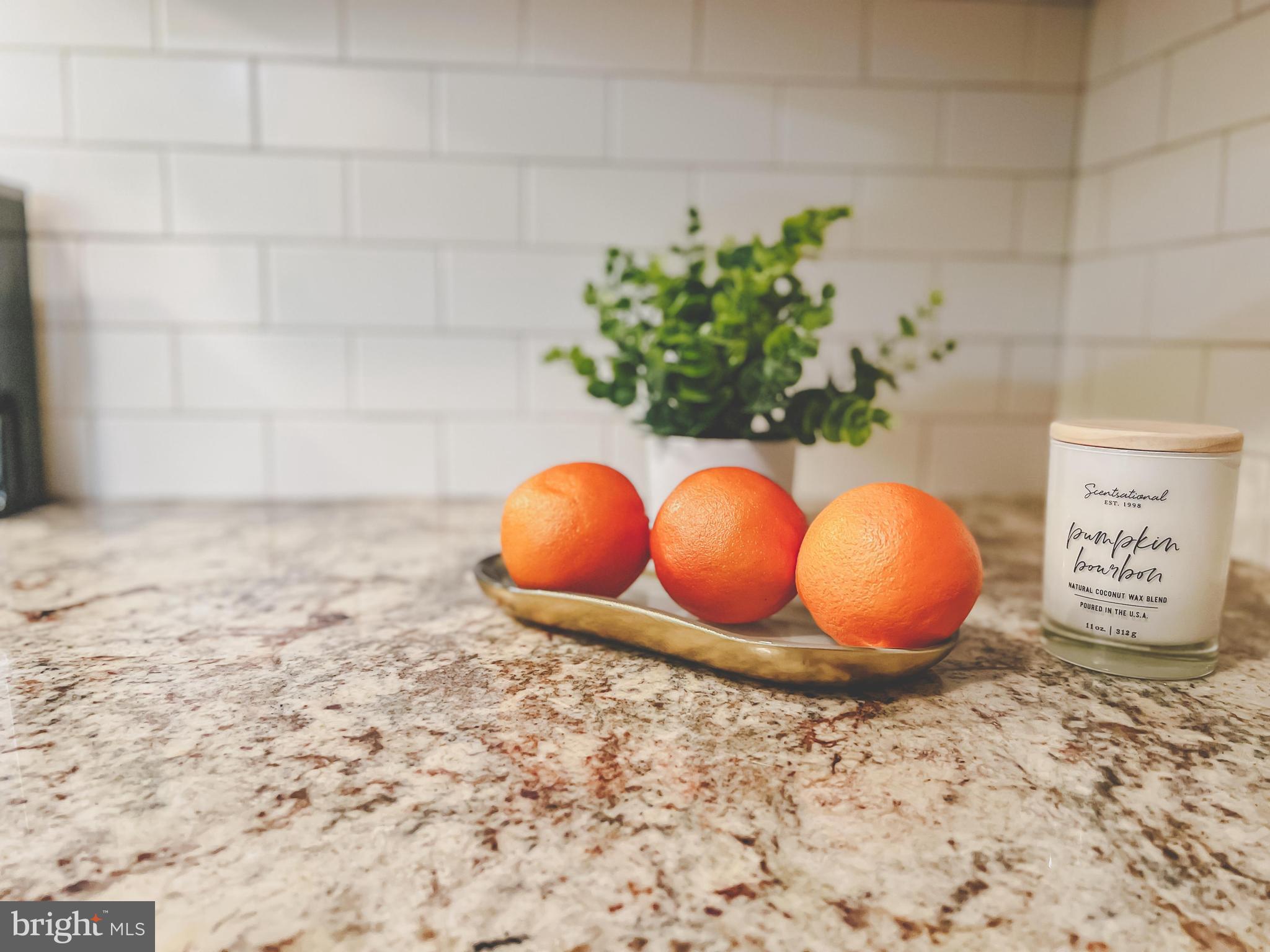 HUNTERS SQUARE - Residential