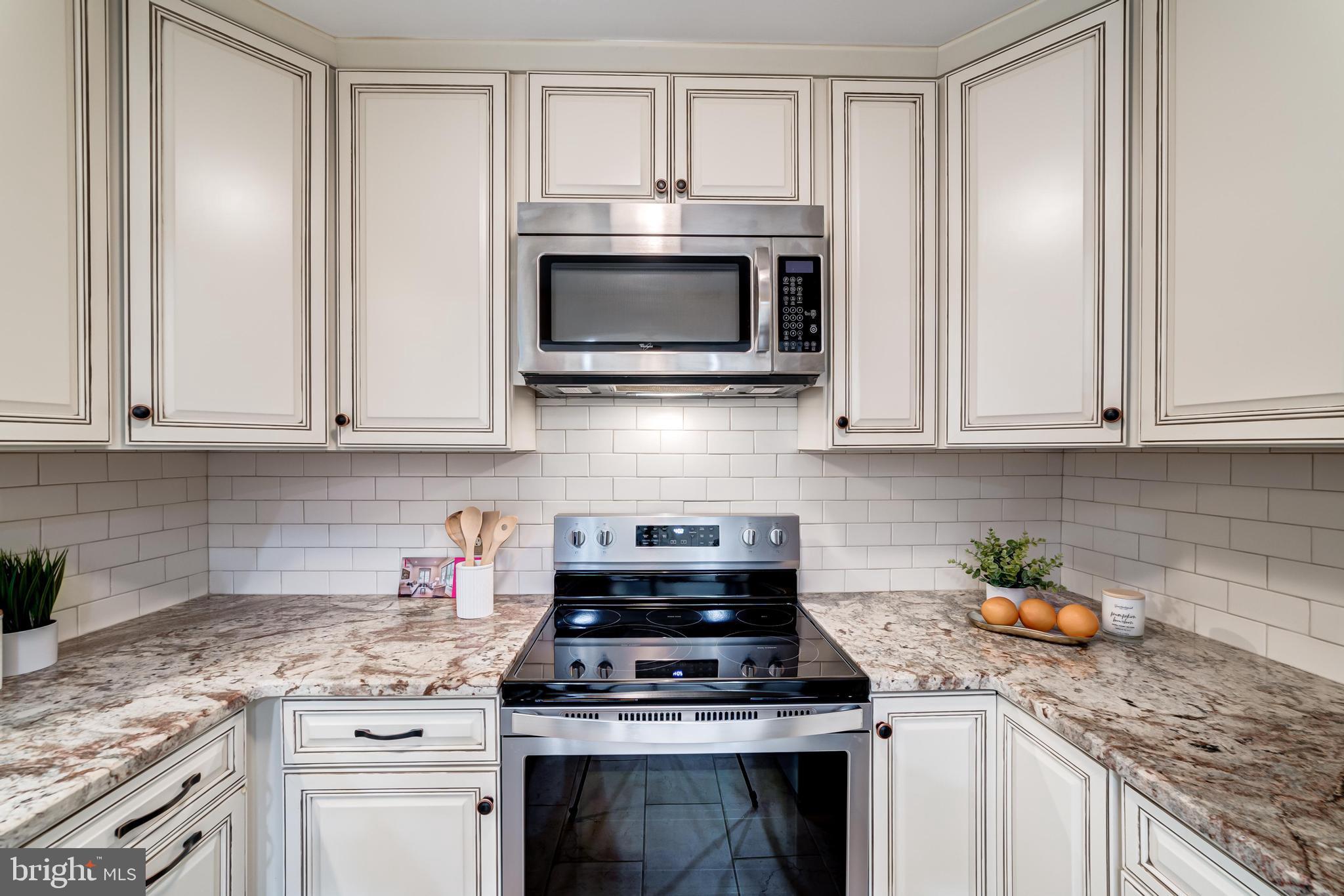 HUNTERS SQUARE - Residential