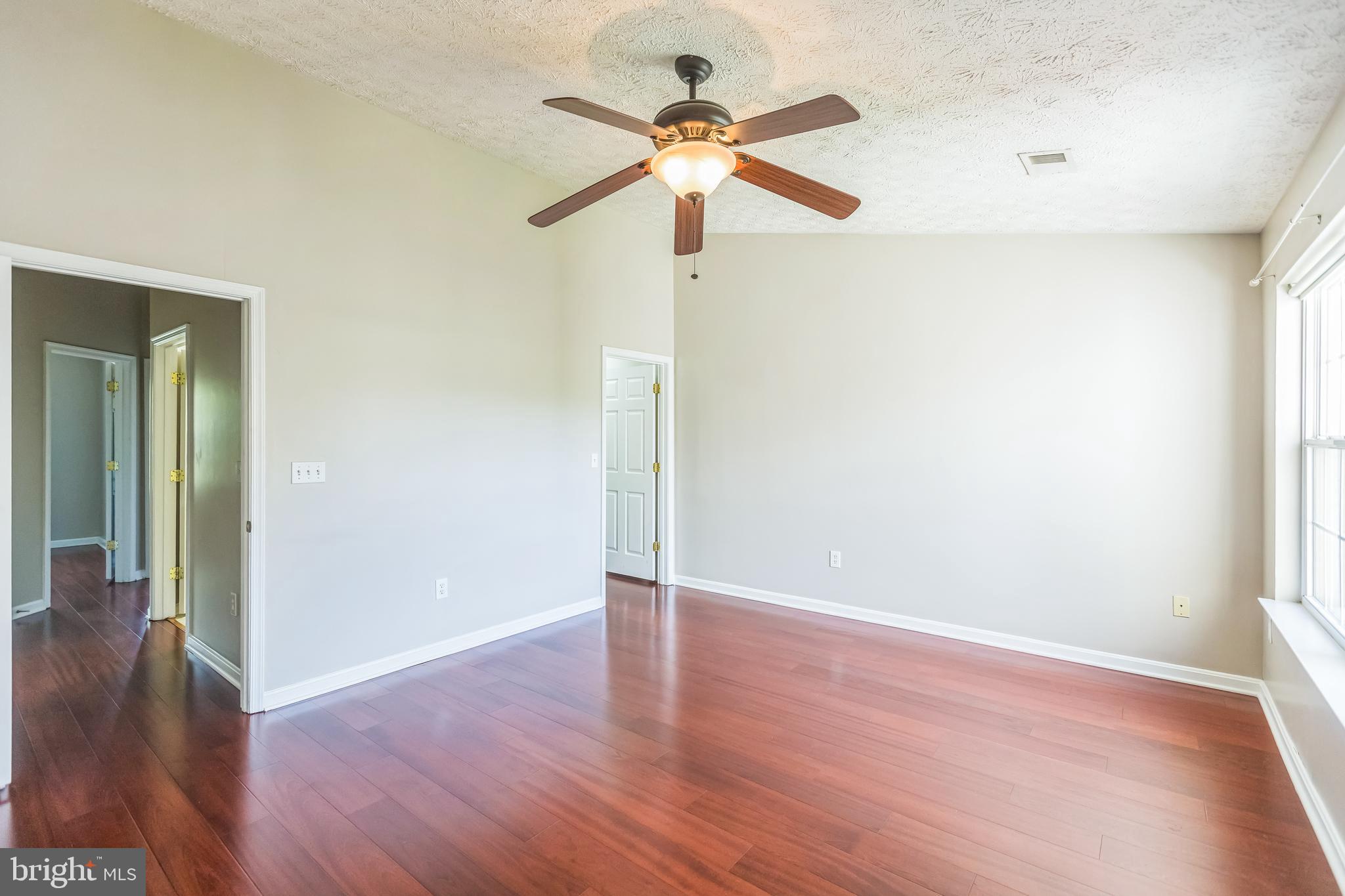 VISTA GARDENS PLAT 1> - Residential Lease