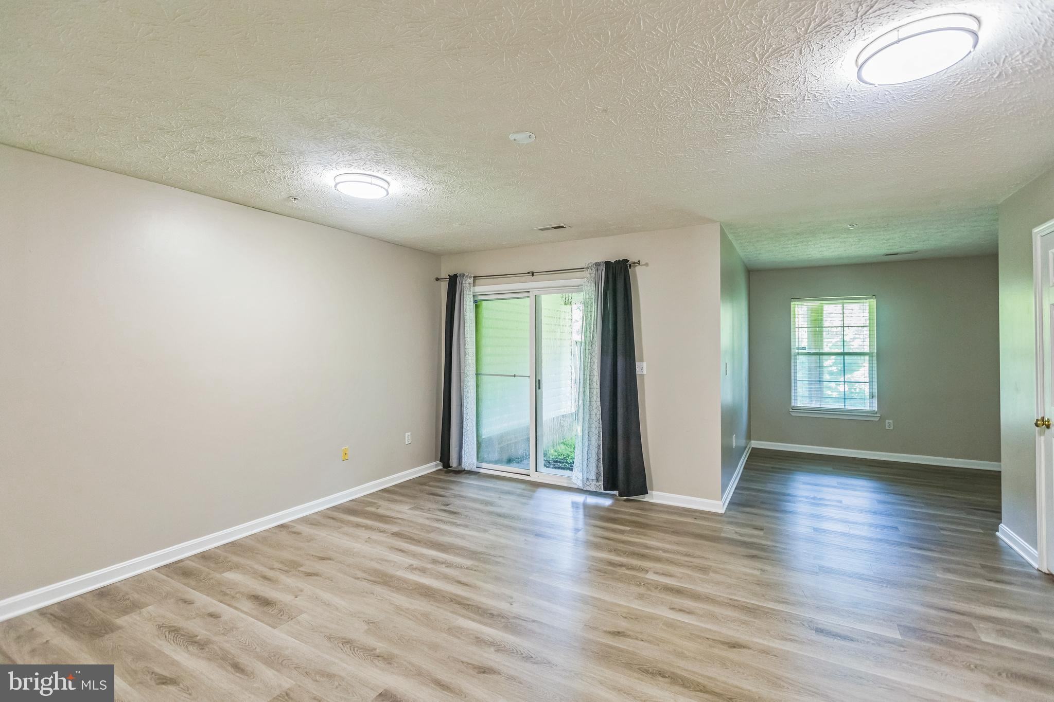 VISTA GARDENS PLAT 1> - Residential Lease