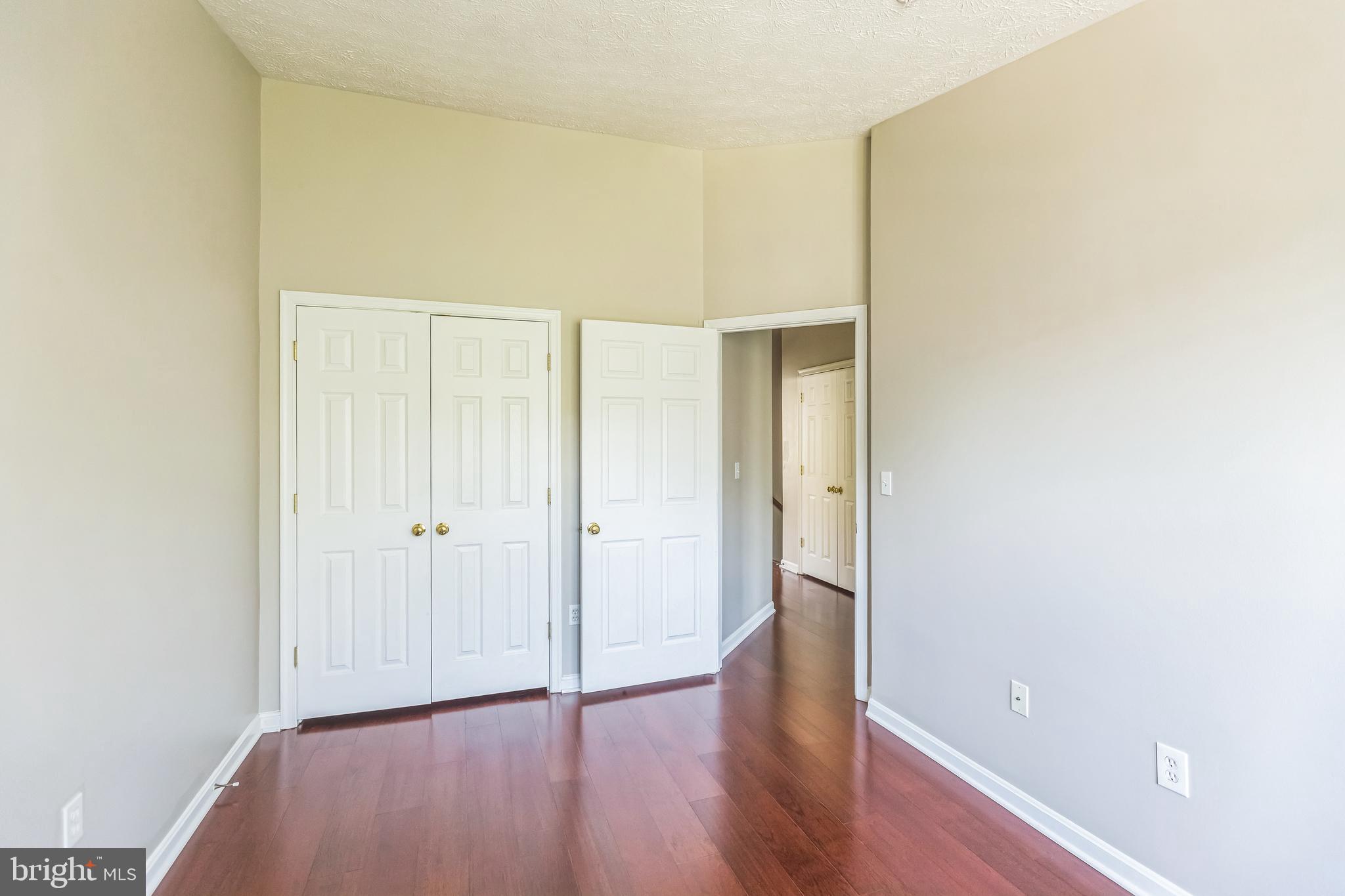 VISTA GARDENS PLAT 1> - Residential Lease