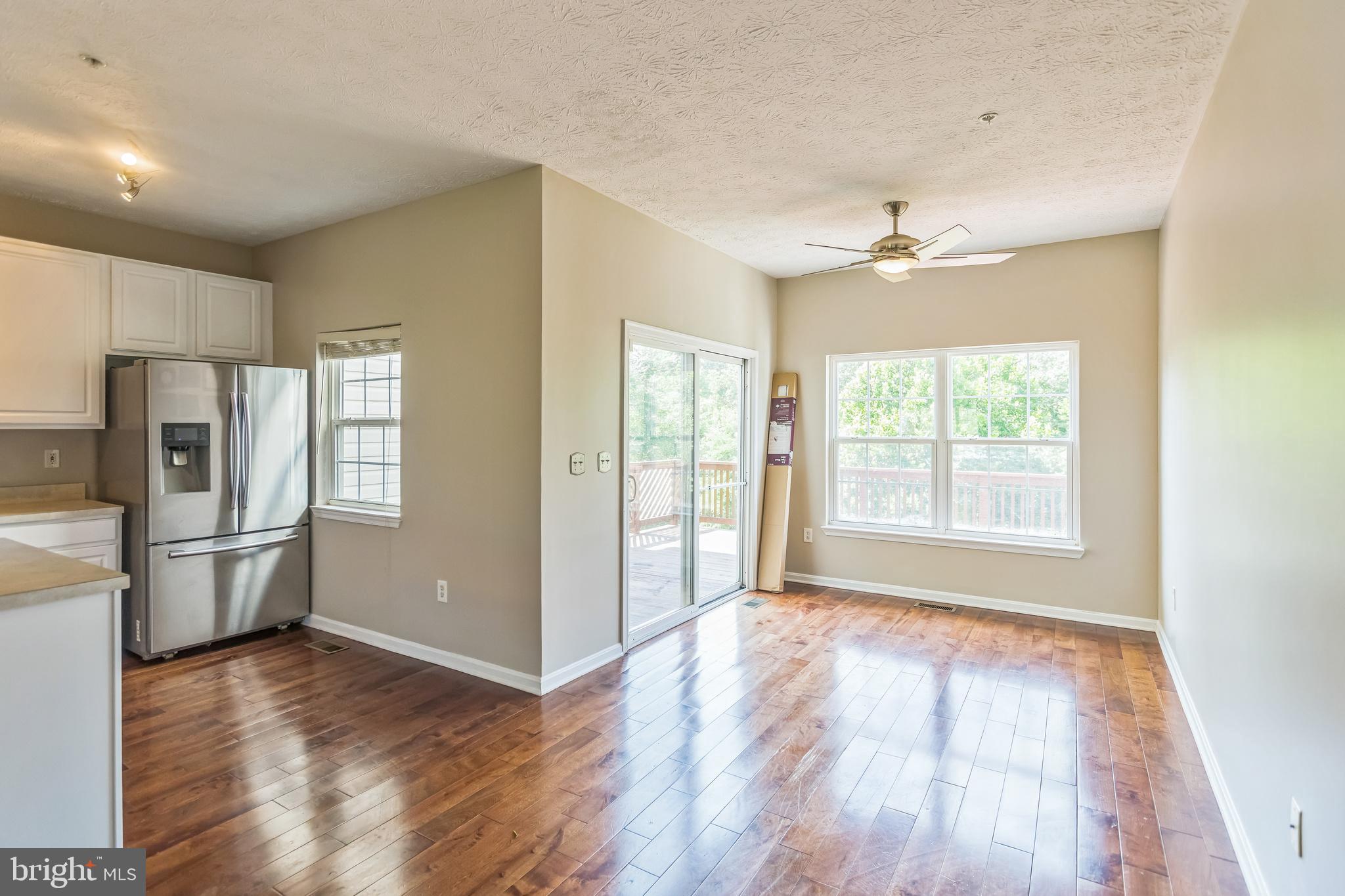 VISTA GARDENS PLAT 1> - Residential Lease