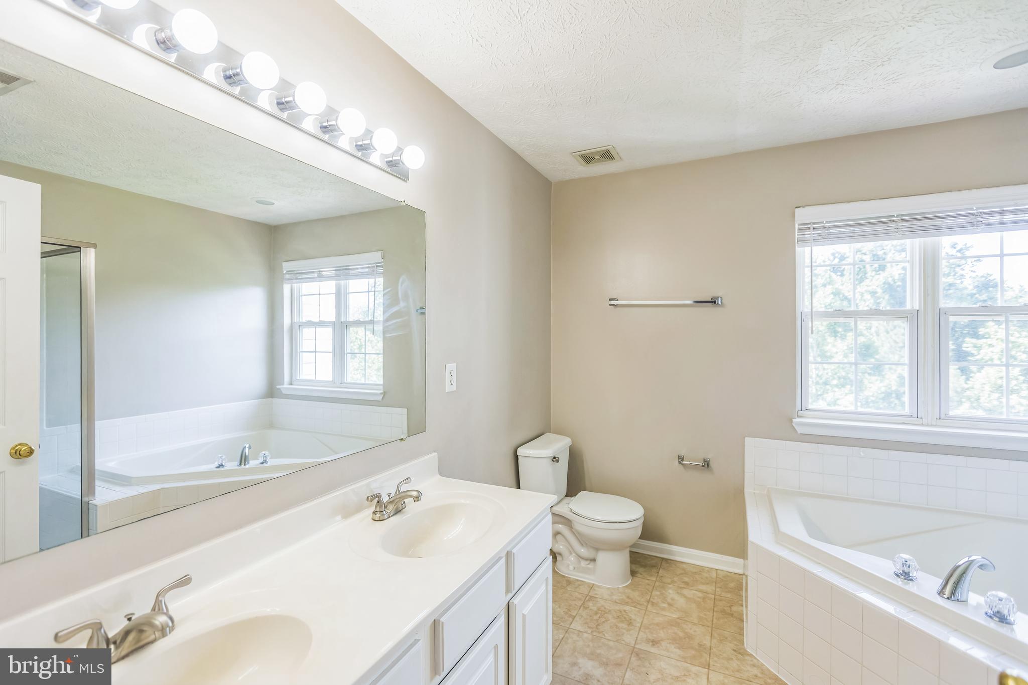 VISTA GARDENS PLAT 1> - Residential Lease