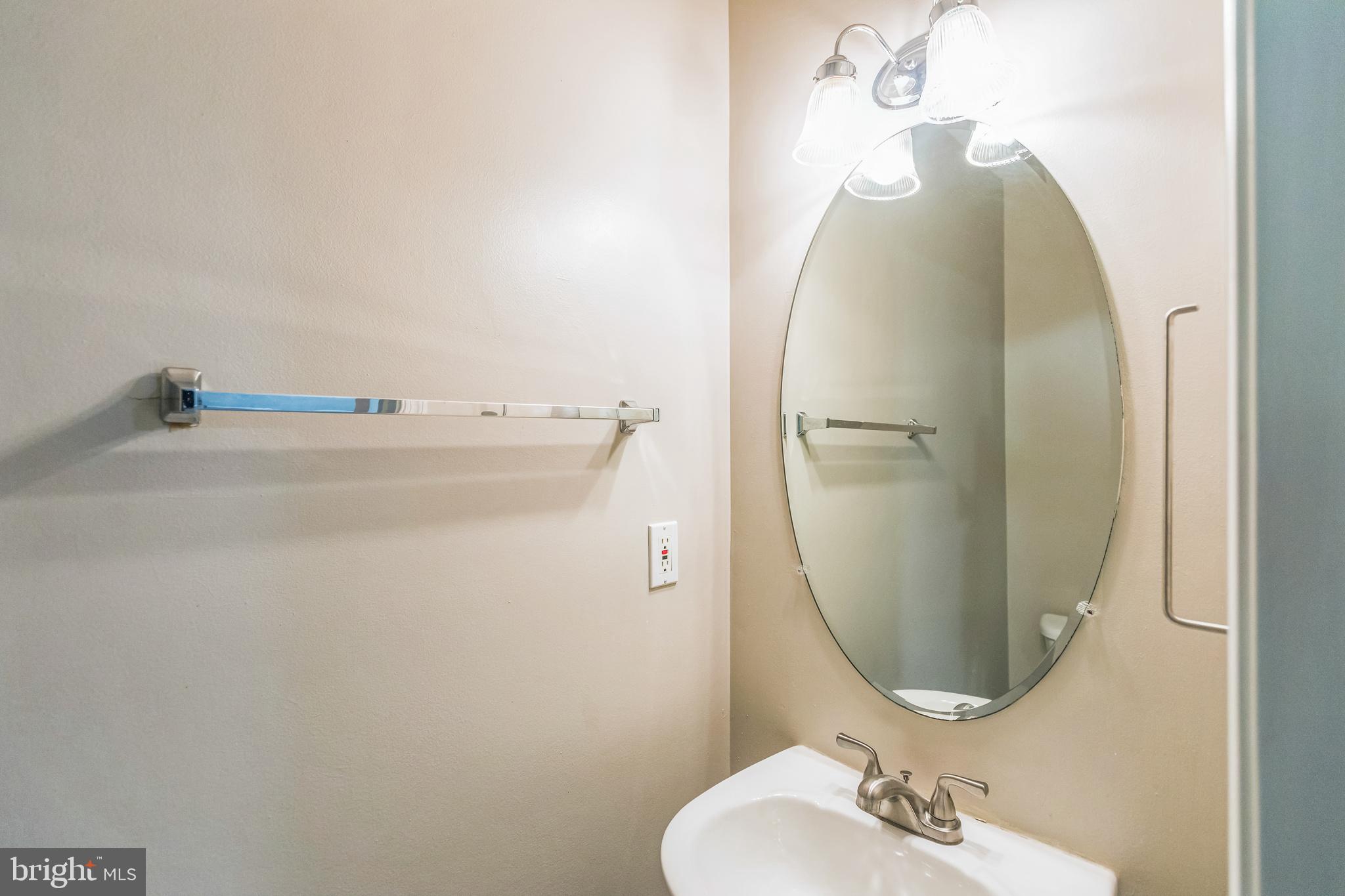 VISTA GARDENS PLAT 1> - Residential Lease