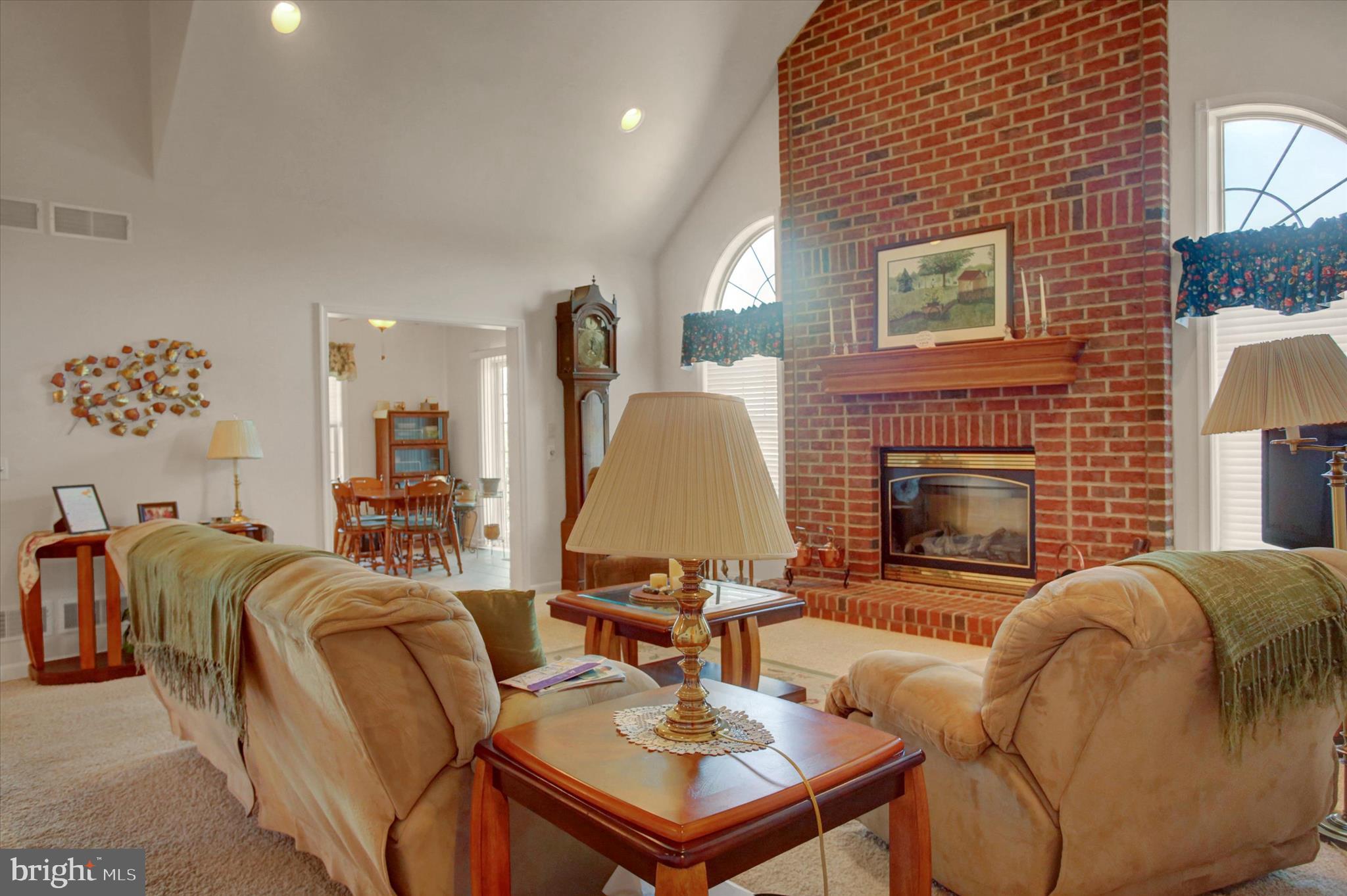 MAJESTIC RIDGE - Residential