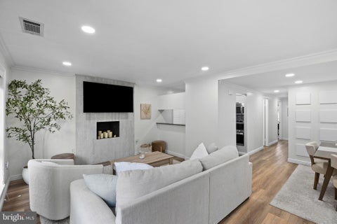 Condo For Sale - 22 W Hill Street #R 11<br/> Baltimore City County, BALTIMORE, MD 21230
