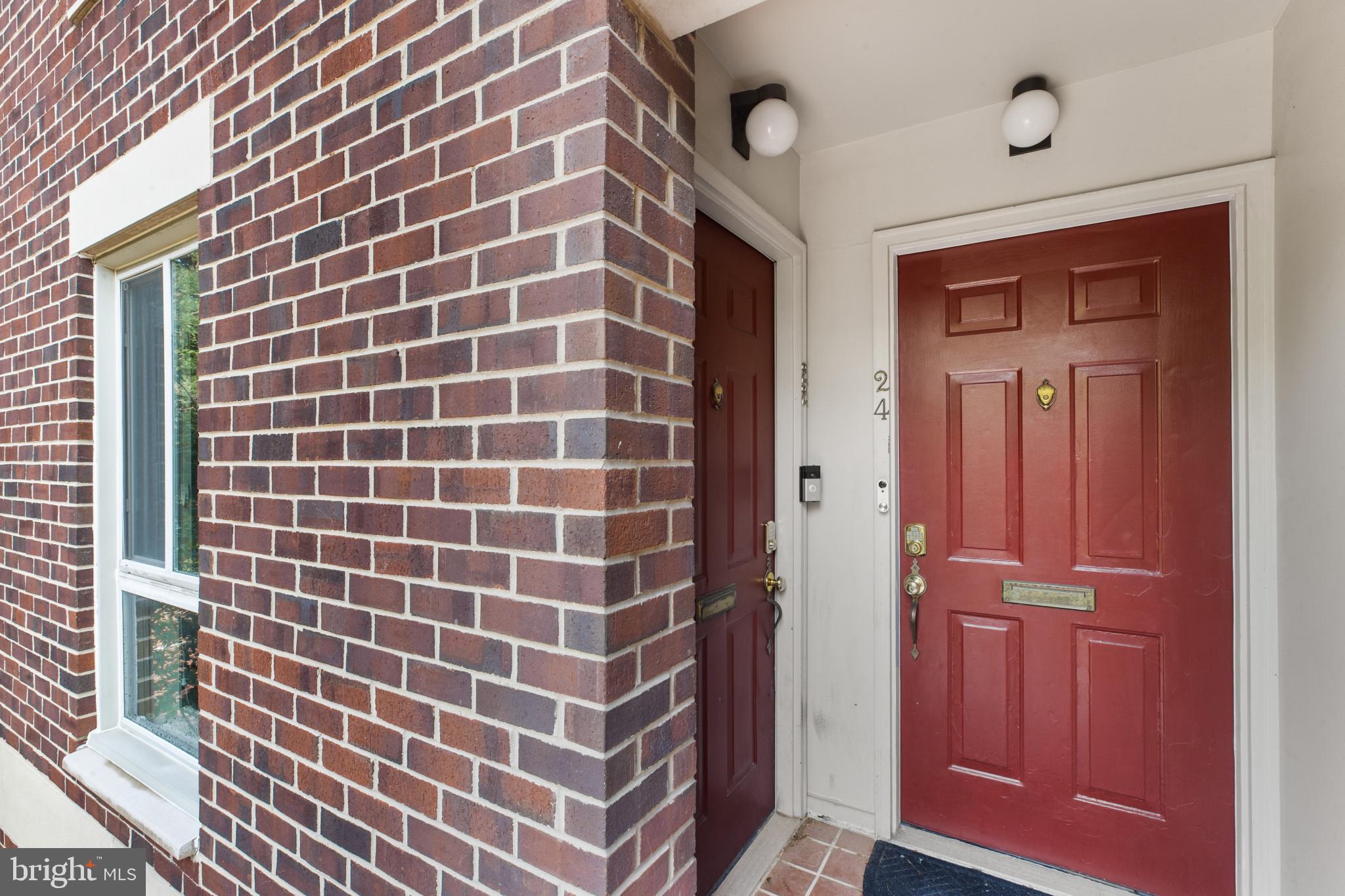 22 W HILL STREET R 11
