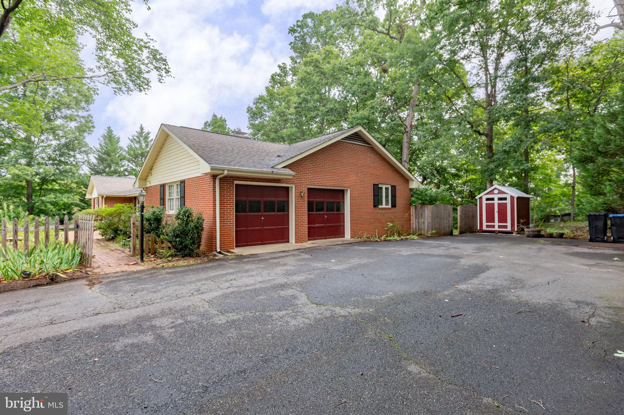 109 WOODLAND ROAD