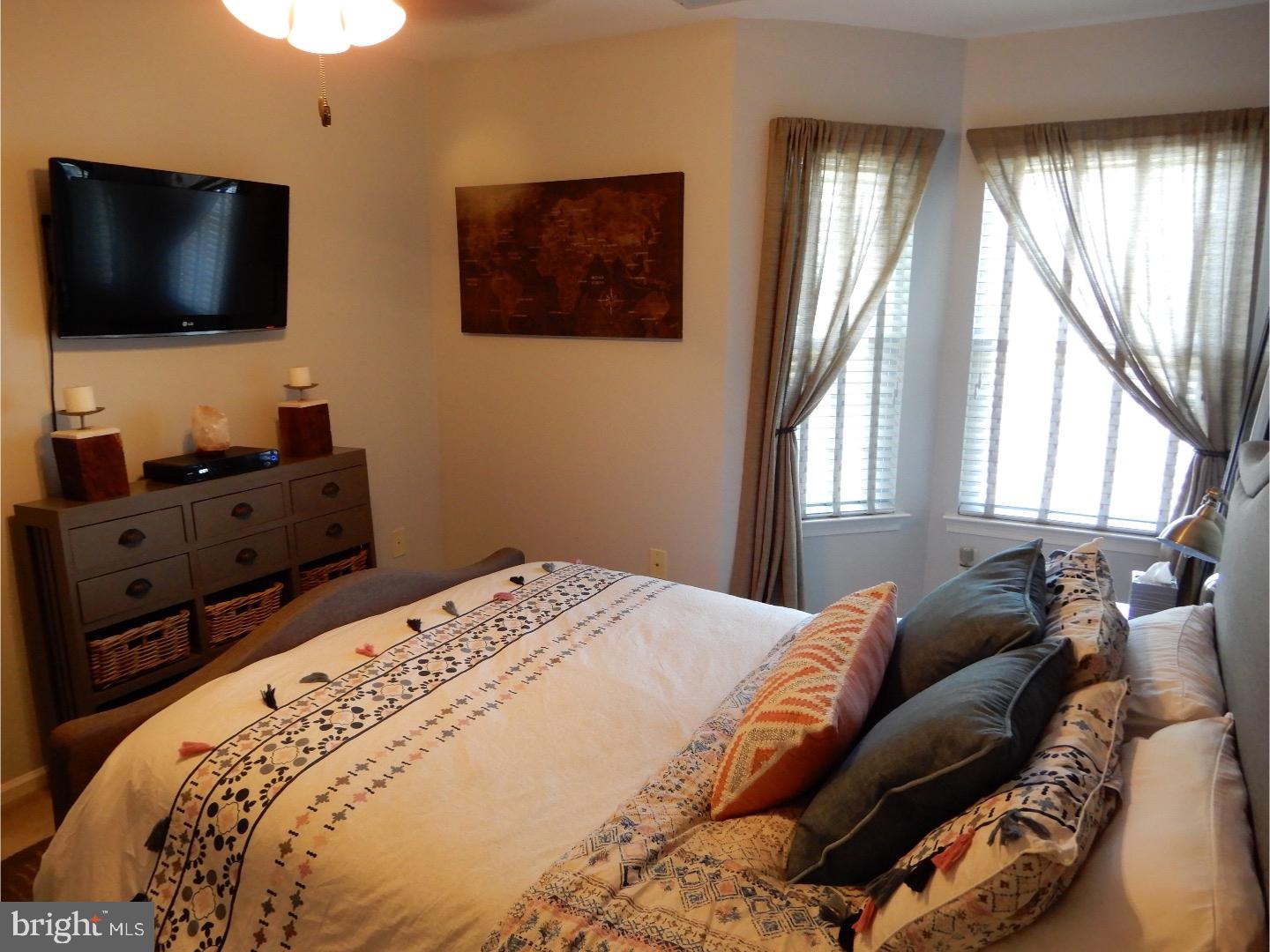 CROWN POINT - Residential