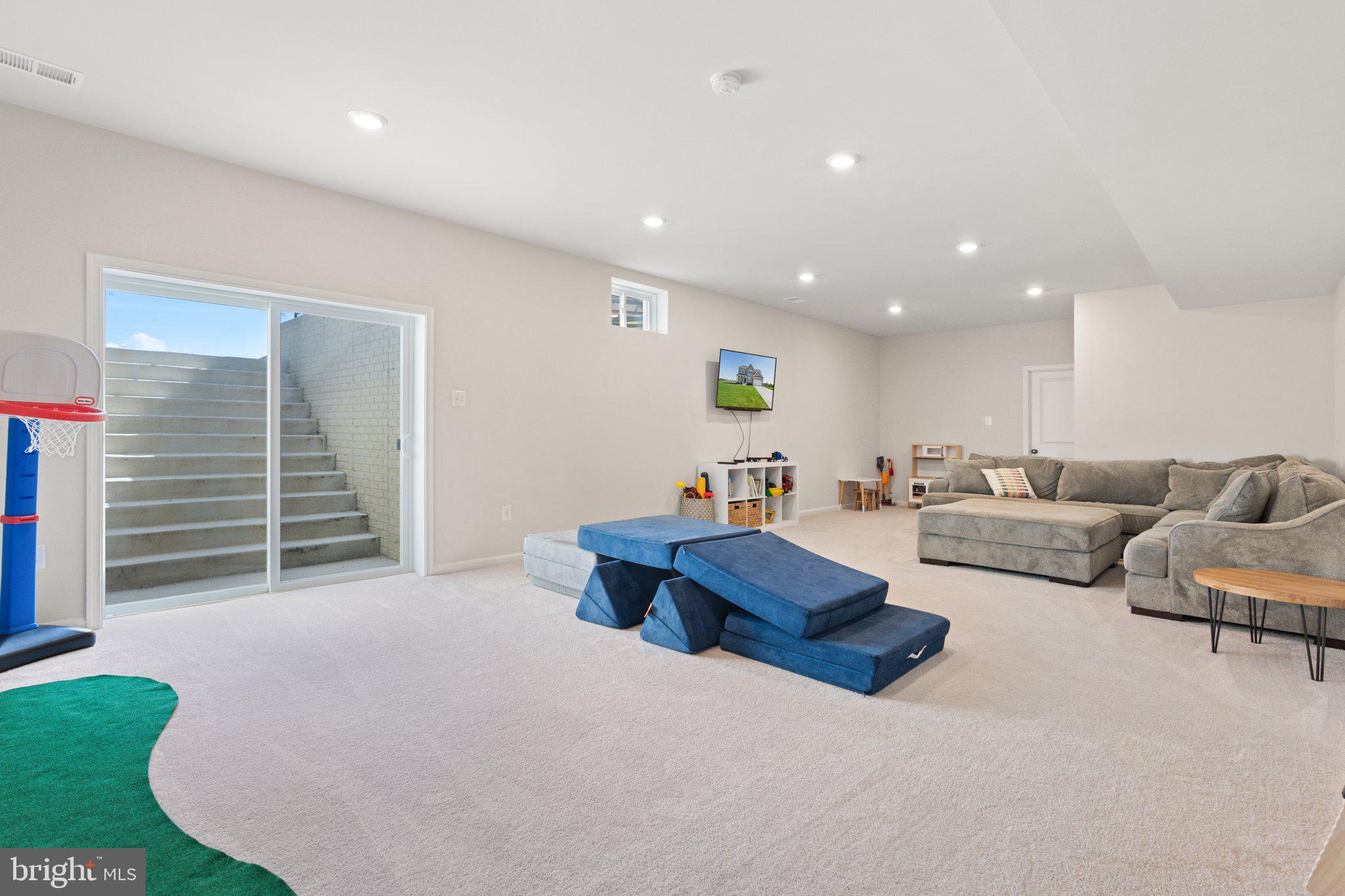 HARVEST HILLS - Residential