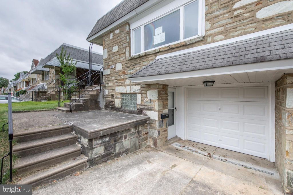 Photo of 7831 Lorna Drive, PHILADELPHIA, PA 19111 (MLS # PAPH2578846)