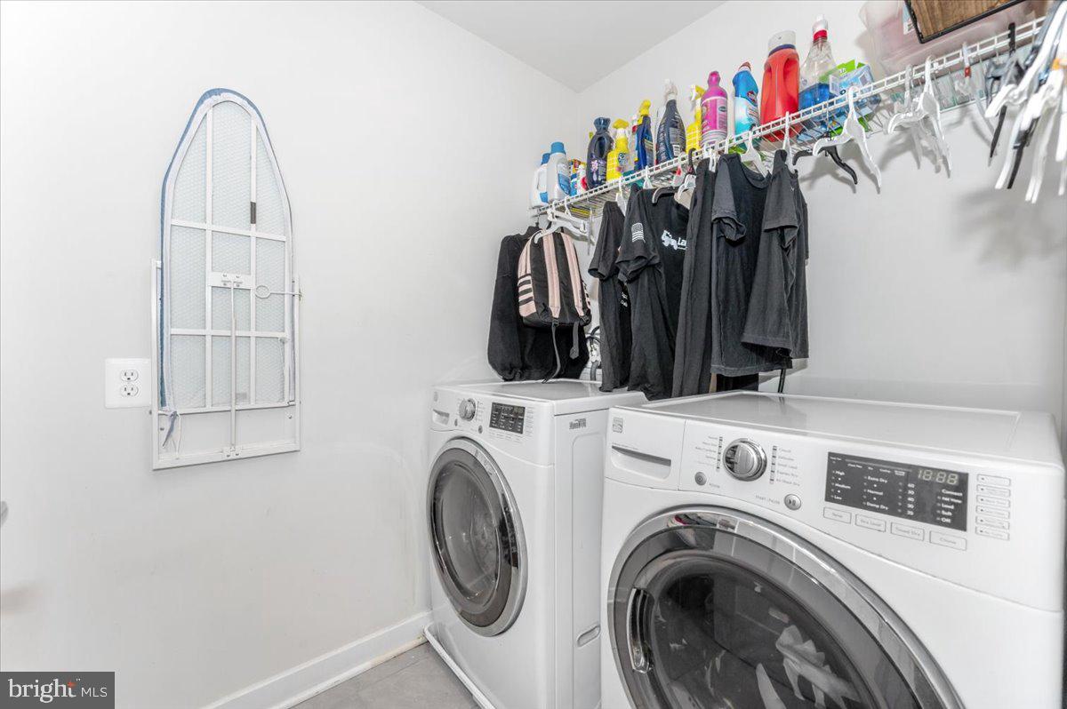 POTOMAC STATION - Residential