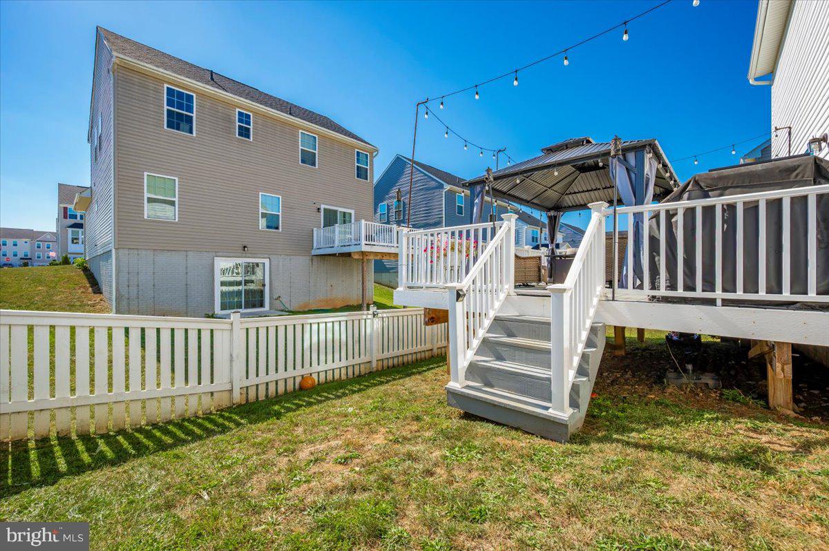 POTOMAC STATION - Residential