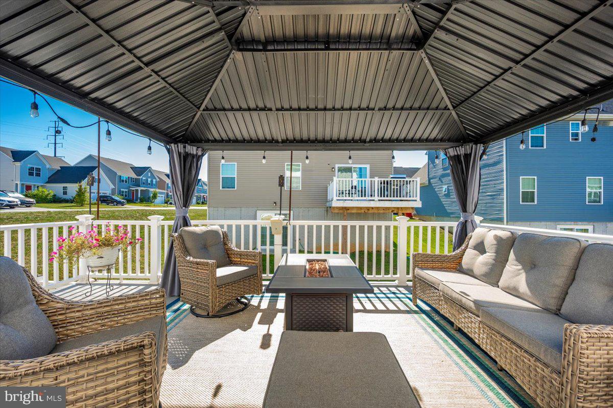 POTOMAC STATION - Residential