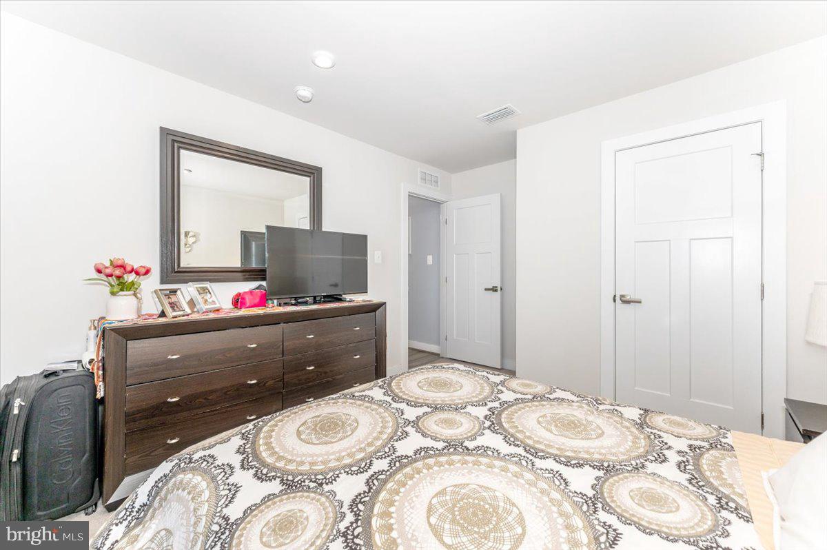 POTOMAC STATION - Residential