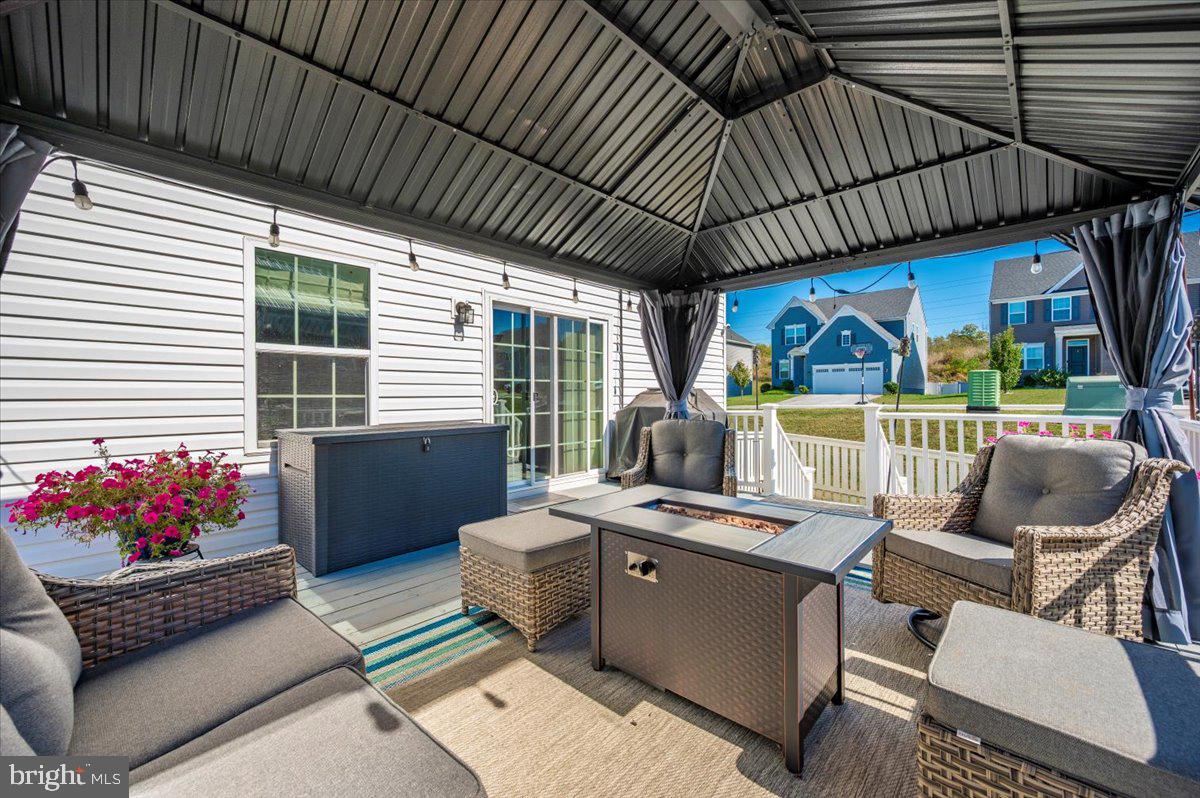 POTOMAC STATION - Residential