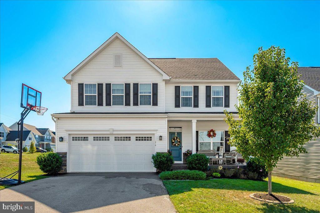 Photo of 76 Vancouver Place, FALLING WATERS, WV 25419 (MLS # WVBE2044802)