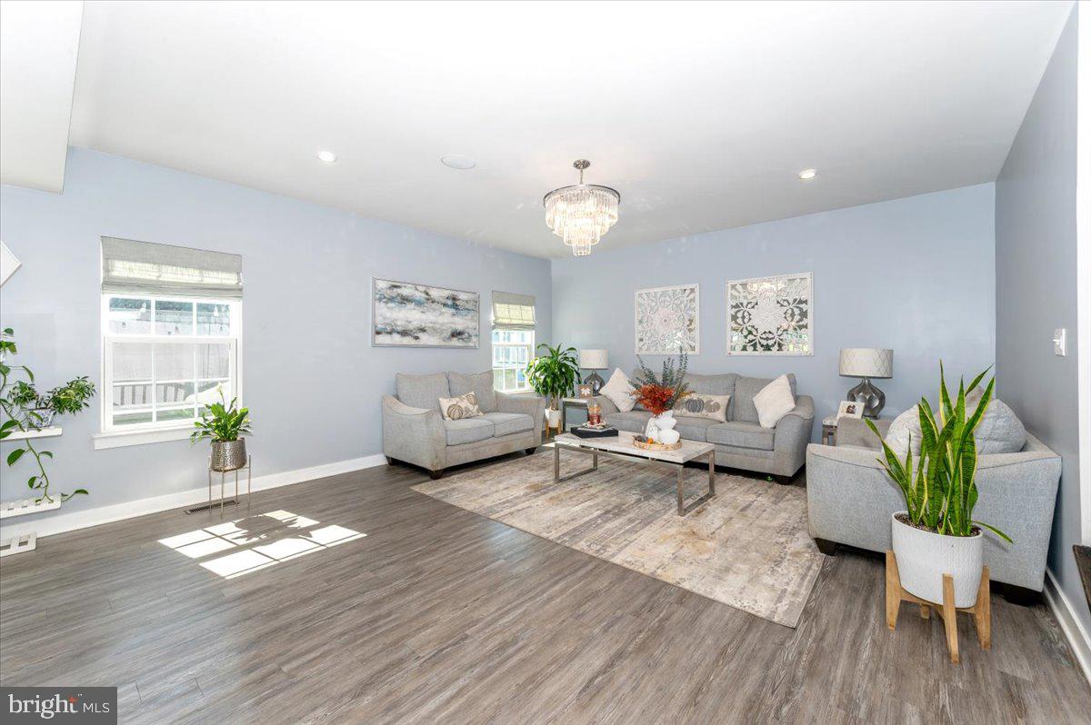 POTOMAC STATION - Residential