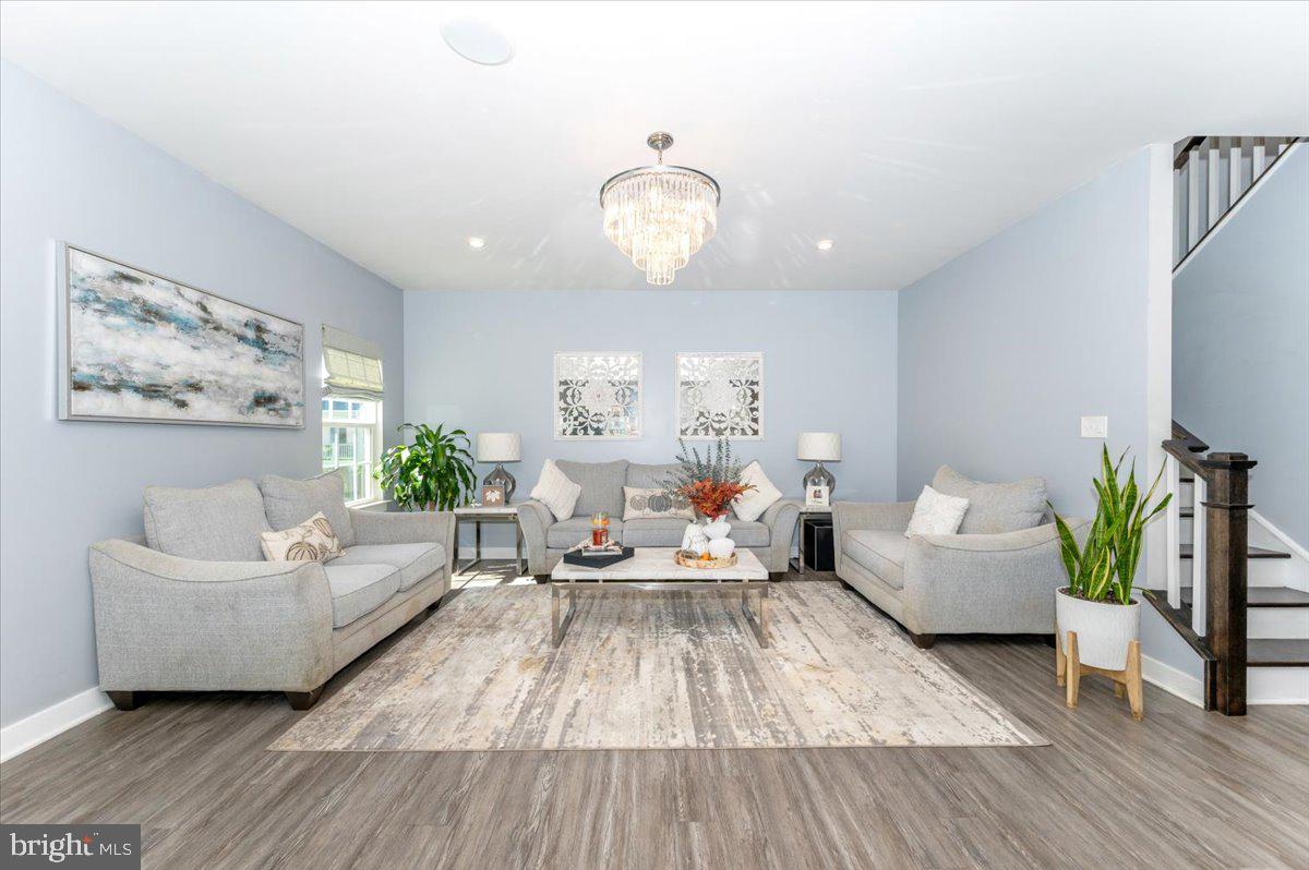 POTOMAC STATION - Residential