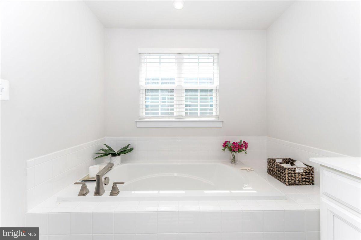 POTOMAC STATION - Residential