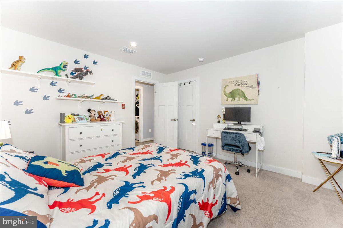 POTOMAC STATION - Residential