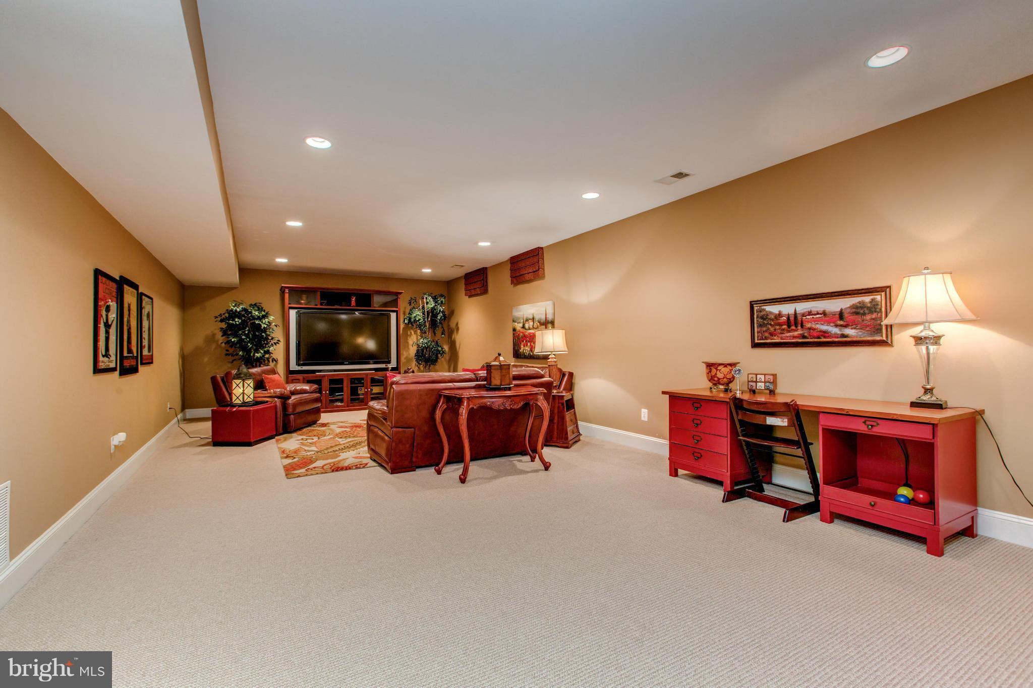 GREAT FALLS GLEN - Residential