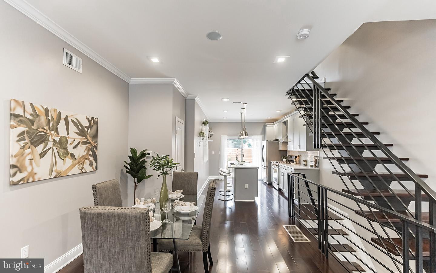 POINT BREEZE - Residential