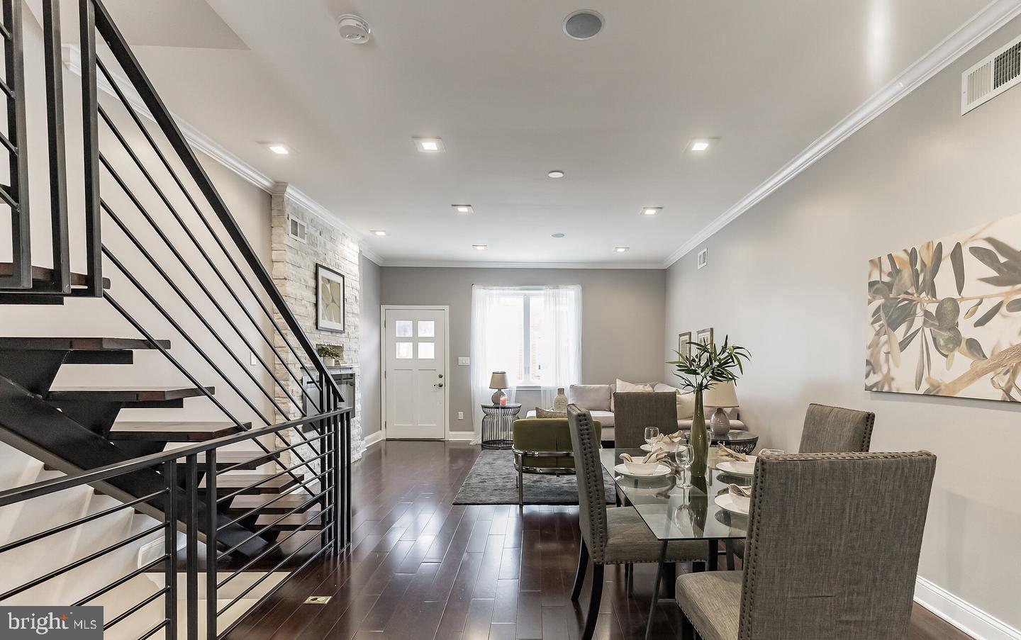 POINT BREEZE - Residential