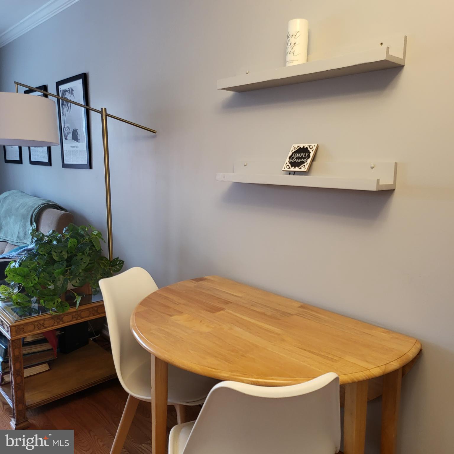 BEVERLEY HILLS - Residential Lease