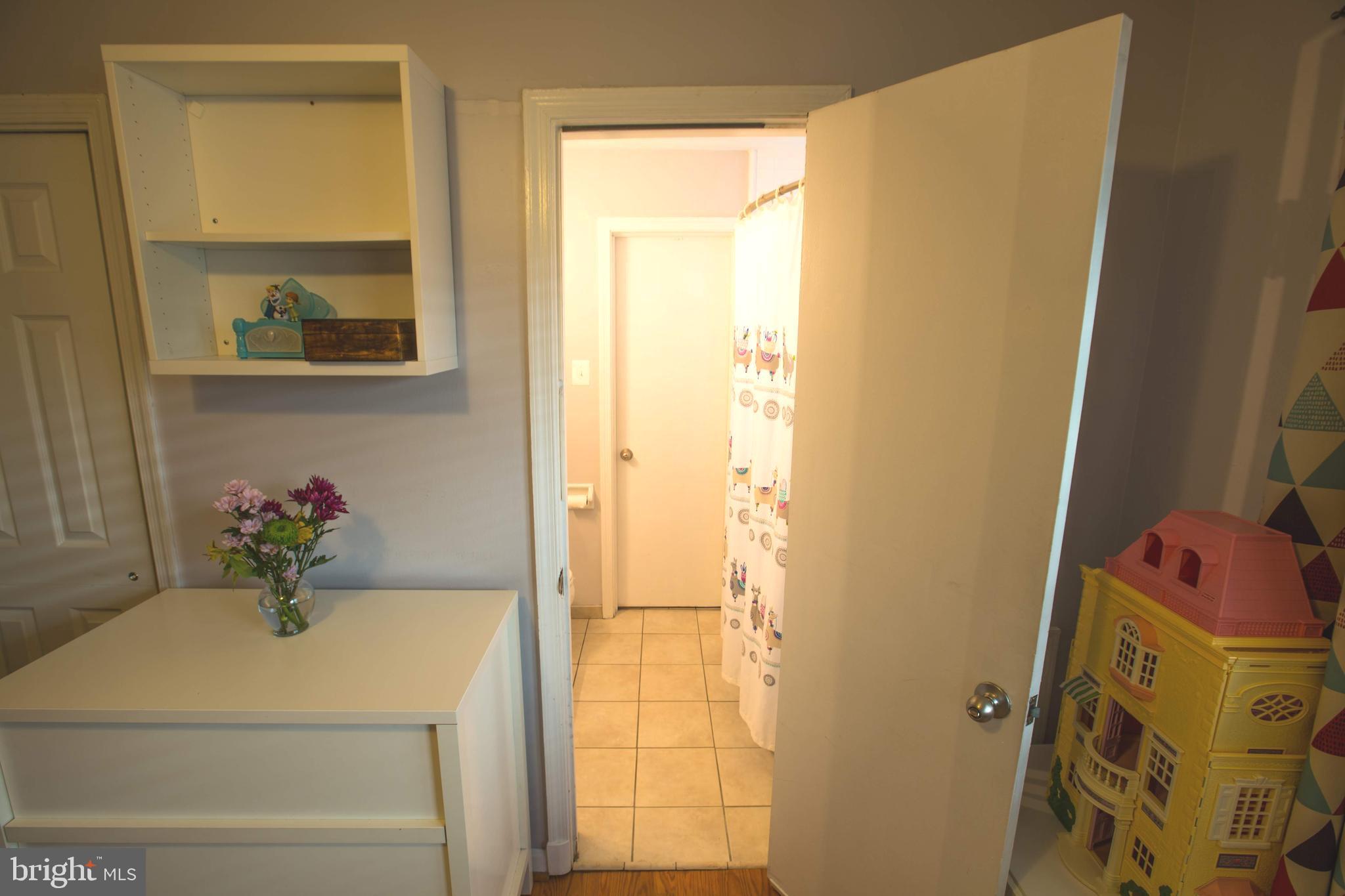 BEVERLEY HILLS - Residential Lease