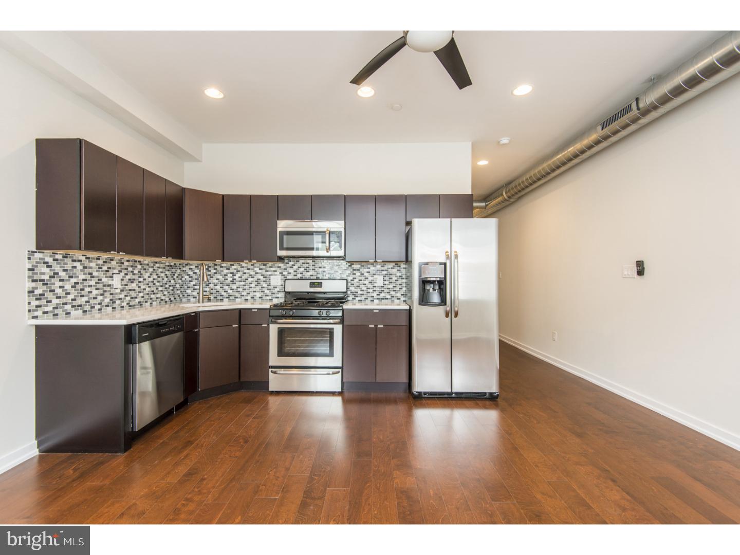 QUEEN VILLAGE - Residential Lease