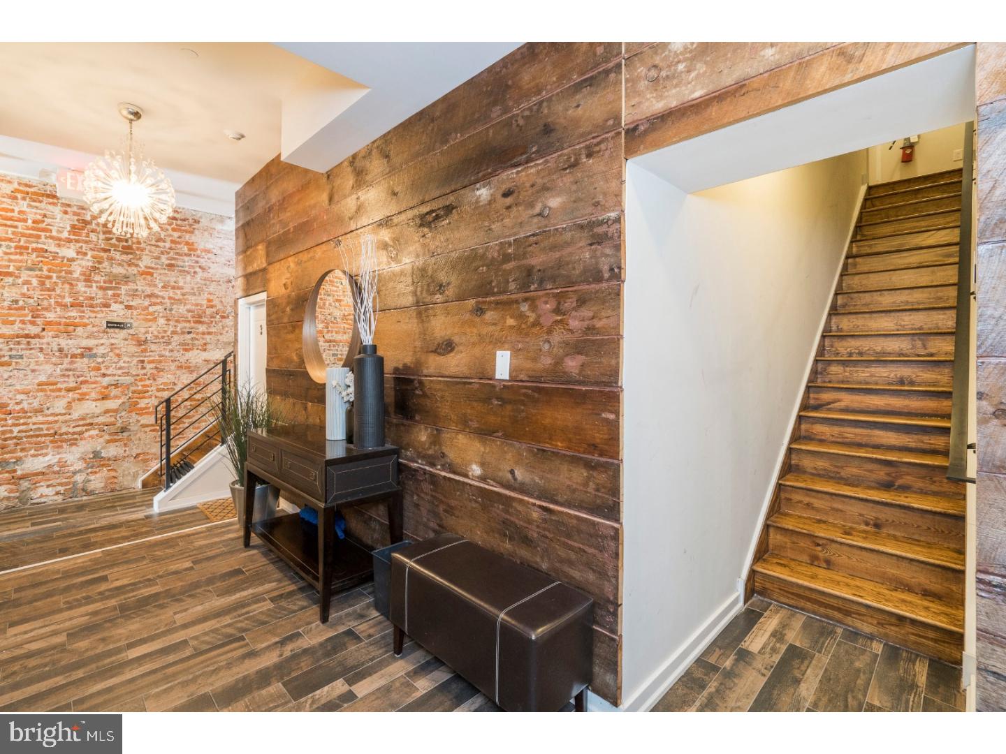 QUEEN VILLAGE - Residential Lease