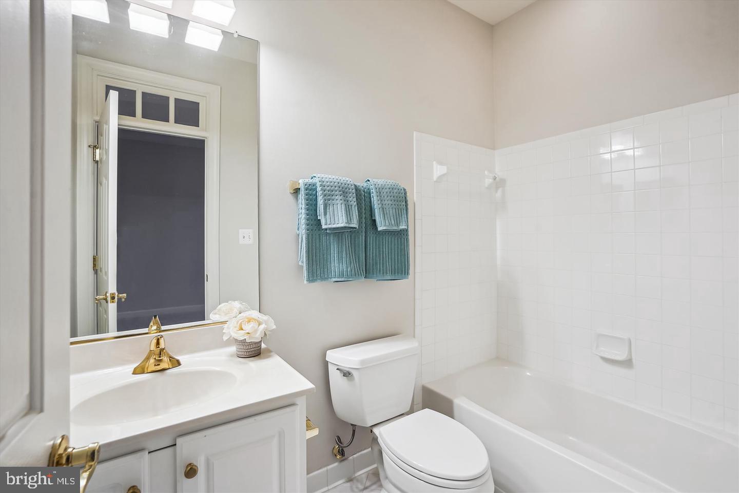 FARRCROFT - Residential Lease